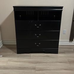 Black 3-Drawer Media Chest / TV Stand Dresser