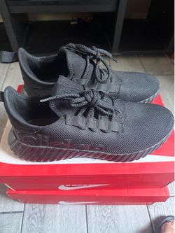Adidas Low-Top Sneakers All Black 11.5