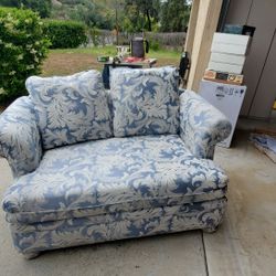 Sofa With Pull Out Twin Bed