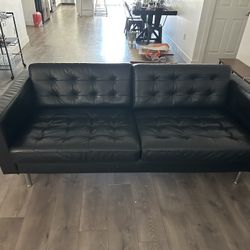 Black Leather Couch 