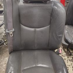 00-06 CHEVY SILVERADO PASSENGER SIDE SEAT 