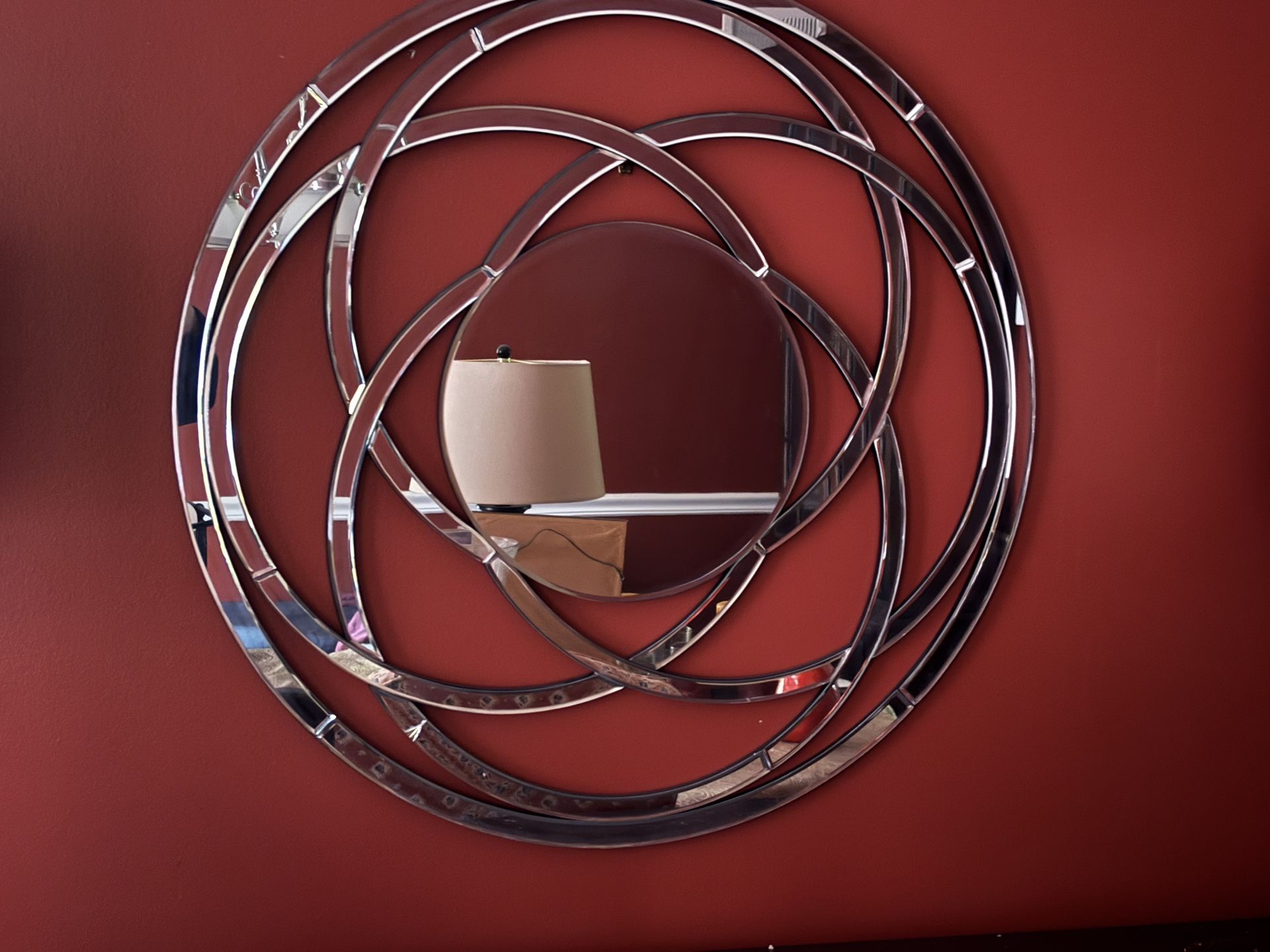 Modern Decorative Wall Mirror – Silver Interlocking Circles Design