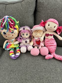 Girls Stuffed Dolls - set of 4