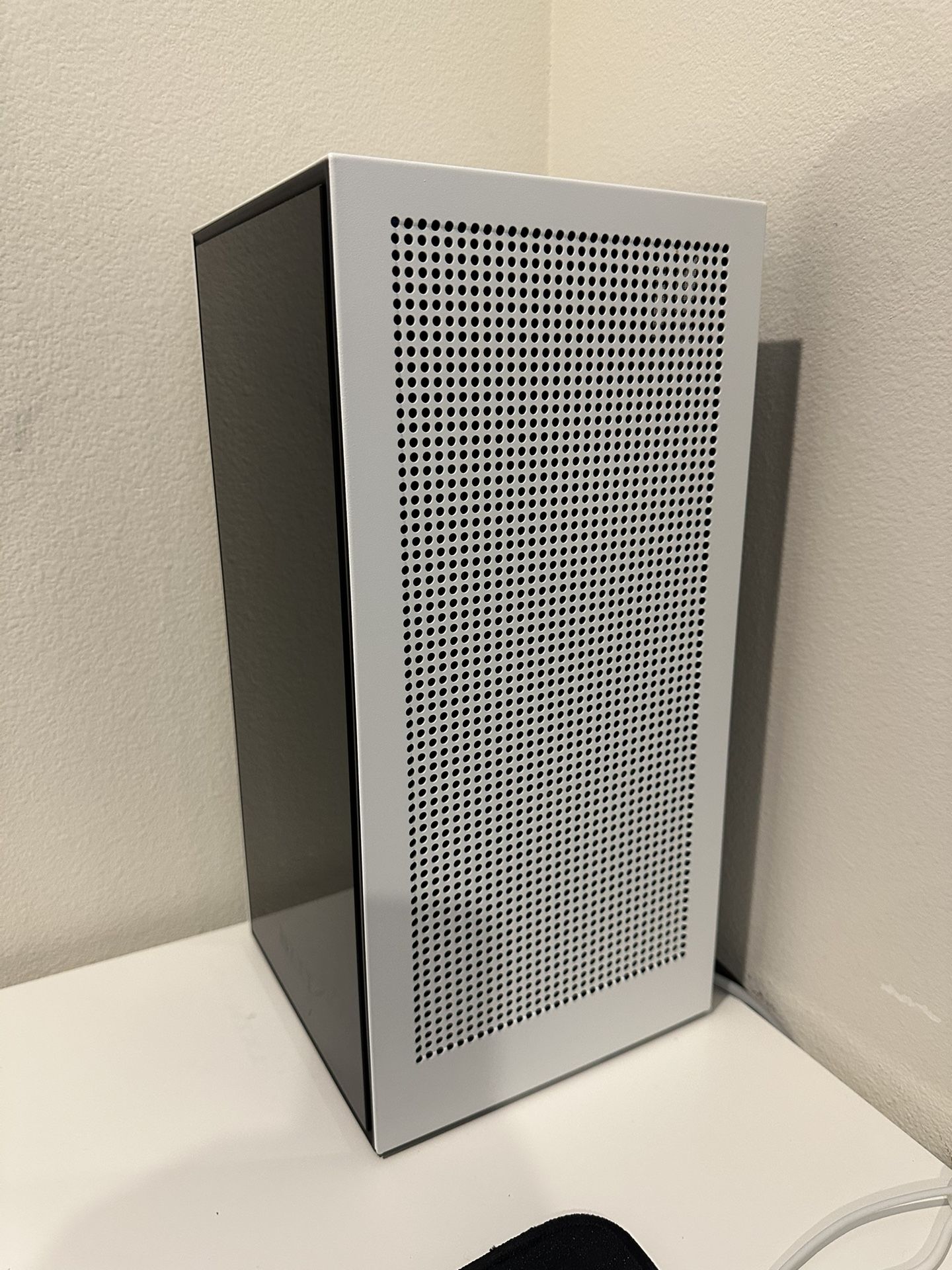 NZXT Mini Pro PC With Sony InZone H7 Headset
