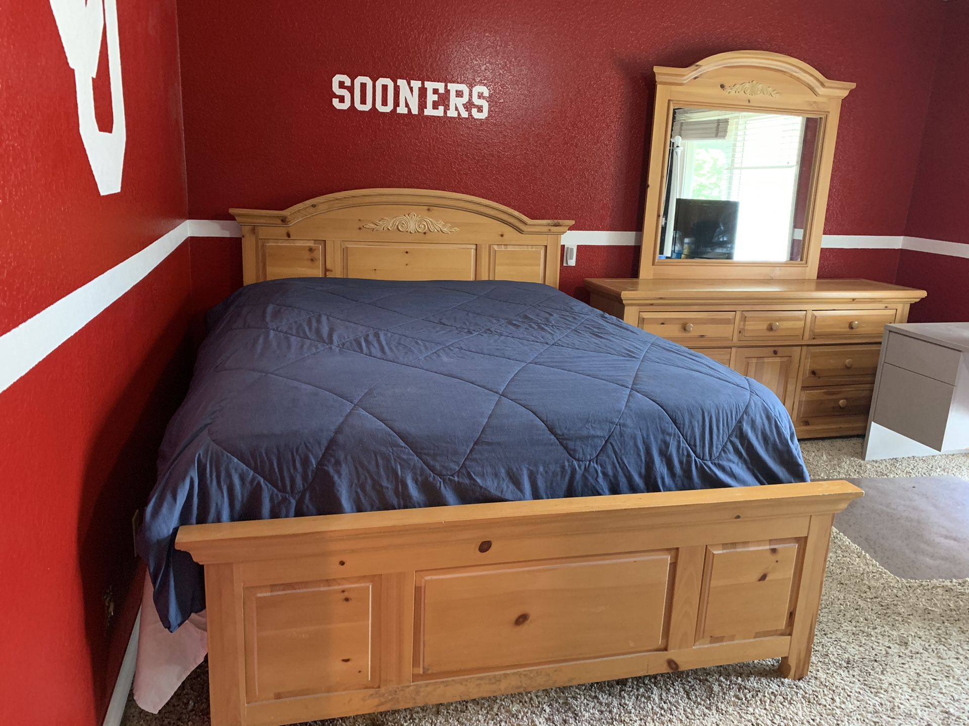 Bedroom Set for Sale in Riverside, CA OfferUp