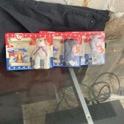 3 miniature beannie babies