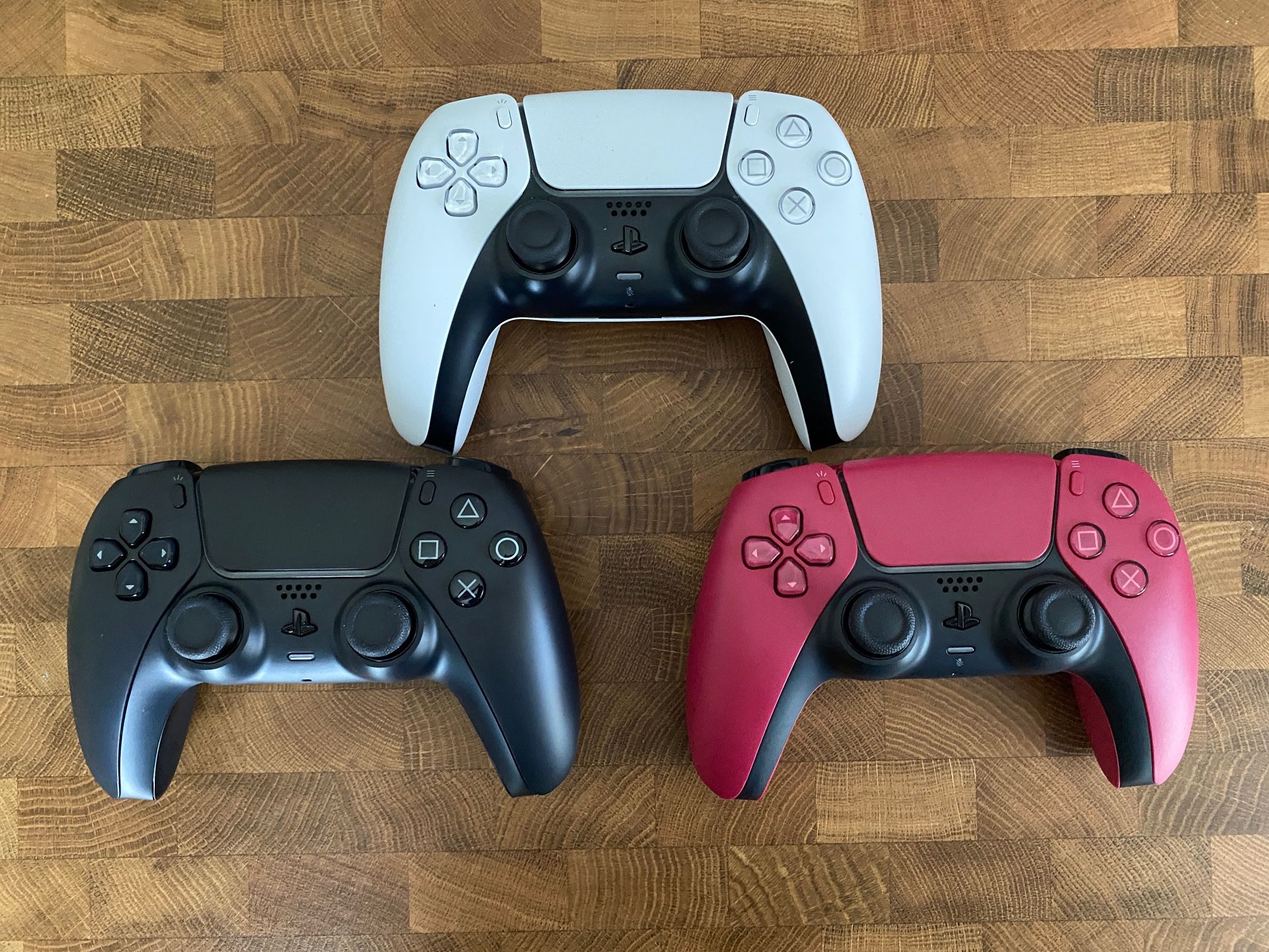 Red Ps5 Controller