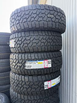 265/70/17 Falken Wildpeak AT4 Tires