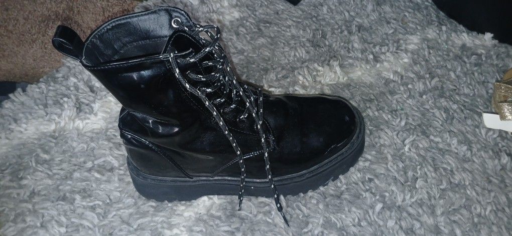 Black Combat Boots(goth)