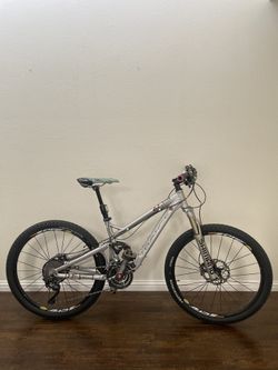 full suspension mountain bike xs