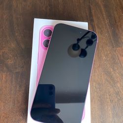 iPhone 16 