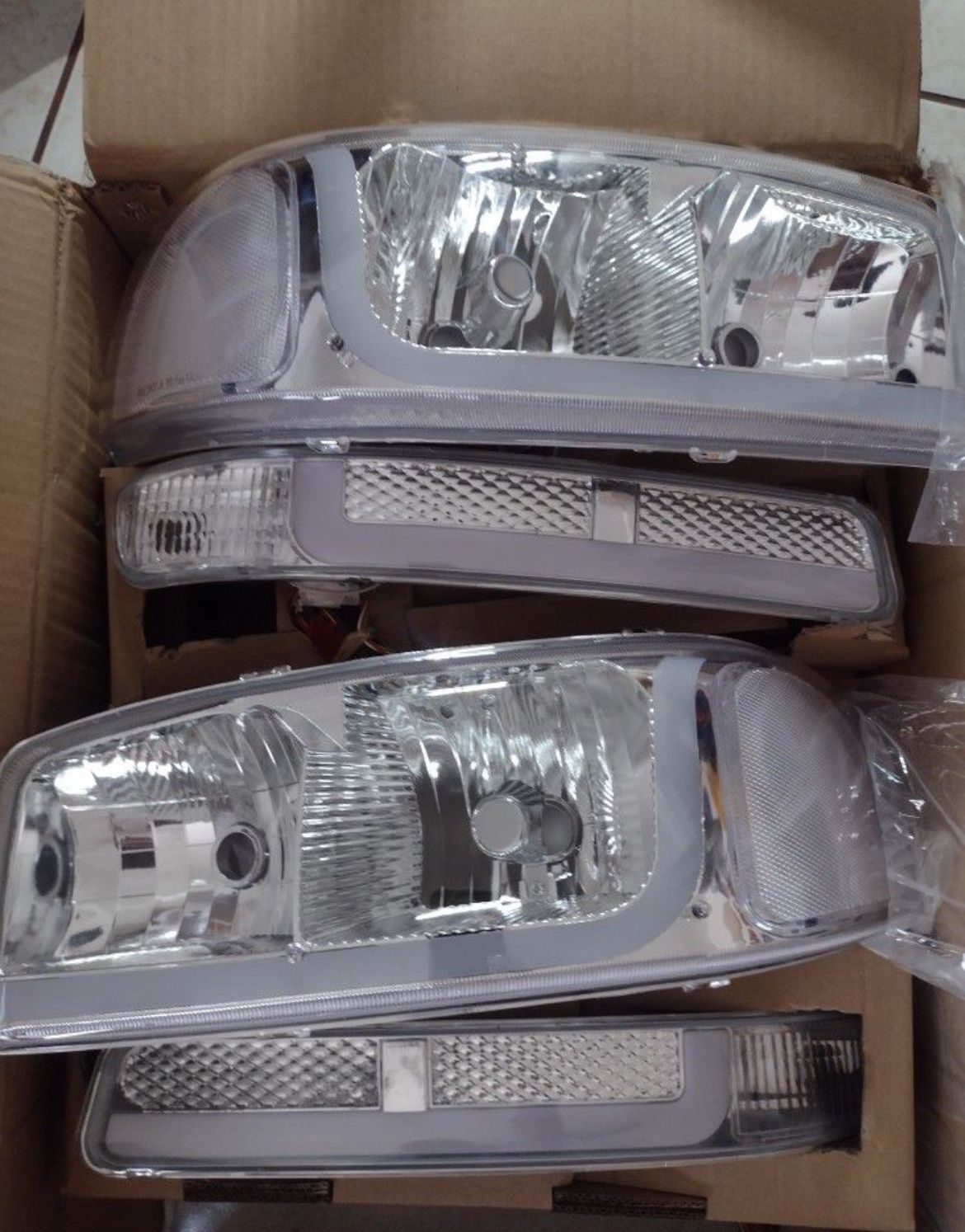 99-06 GMC Sierra Led Sequential Headlights Luces Micas Faros