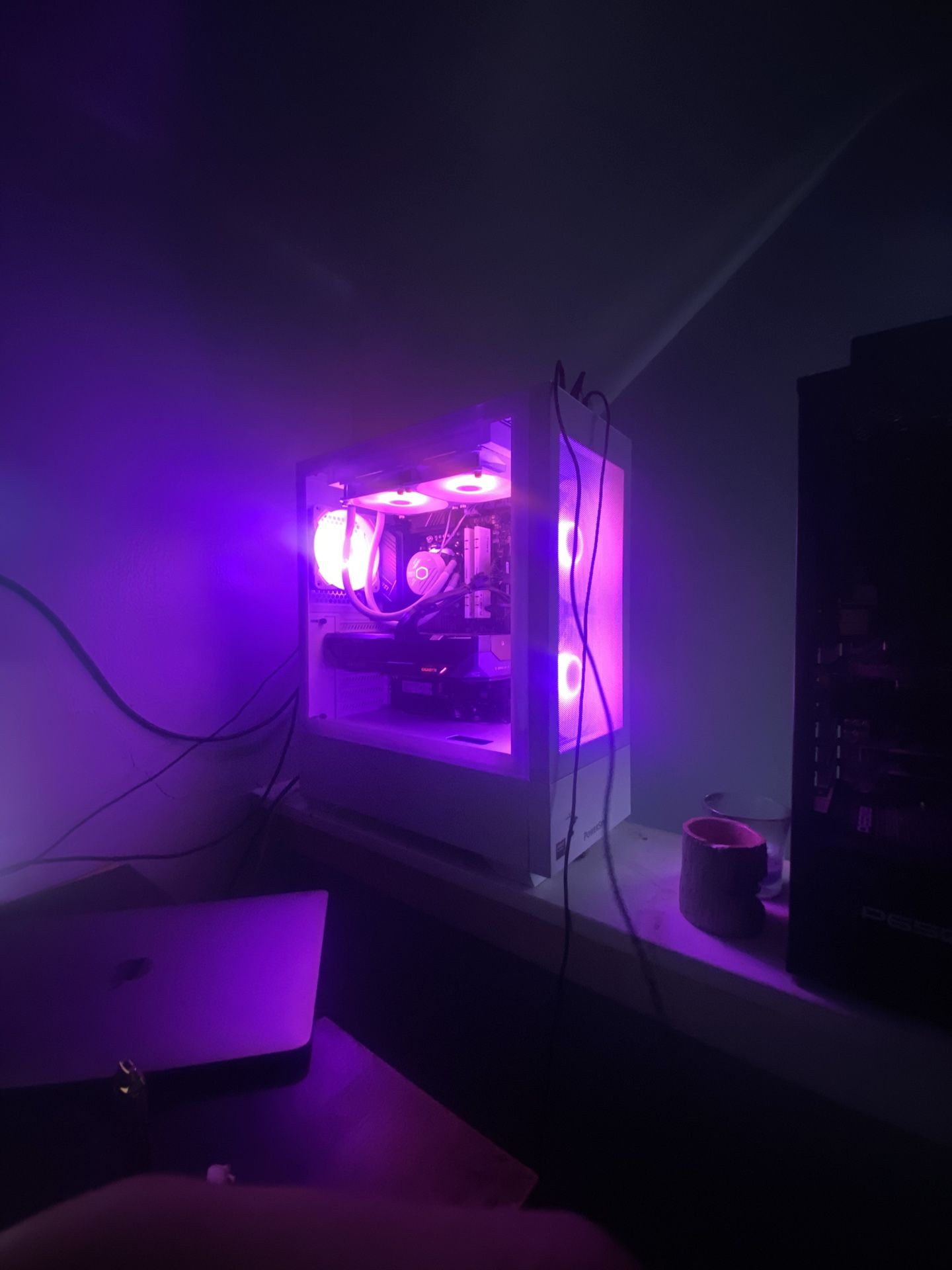 Gaming Pc Ryzen 7 9800x3d 32gs Ram 2tb Storage Ssd And Radeon Rx 9070 XT