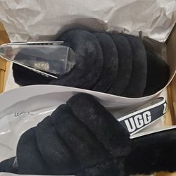 Ugg With yeah fluff slide, black, size 9