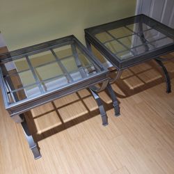 2 End Tables 