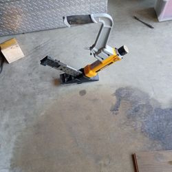 Floor Stapler