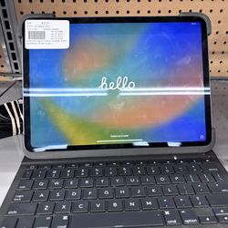 Ipad with Magic Keyboard