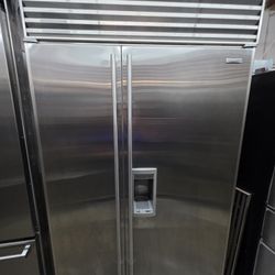42" SUB ZERO BUILT IN STAINLESS STEEL REFRIGERATOR 