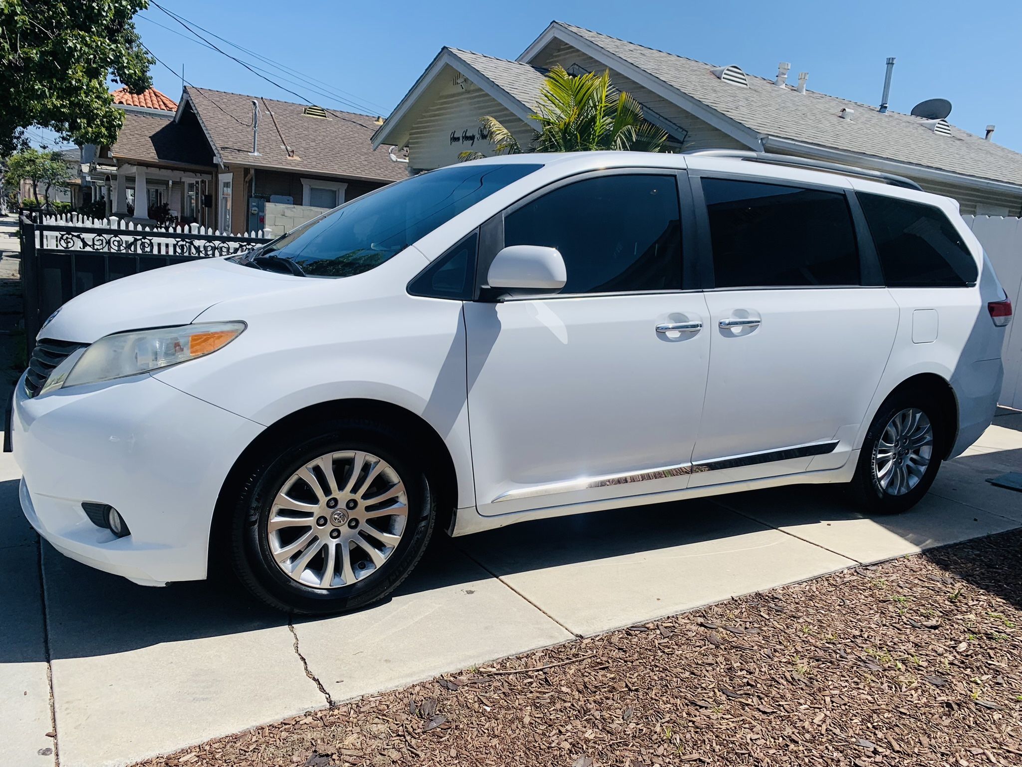 2011 Toyota Sienna