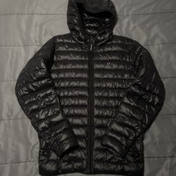 Calvin Klein Water Resistant Puffer Jacket Size L