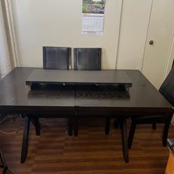 Wood Dining Table With 6 Leather Chairs 