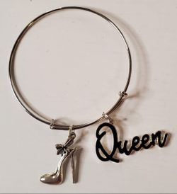 Queen Bangle