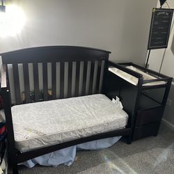 Baby Bed That Must Go!