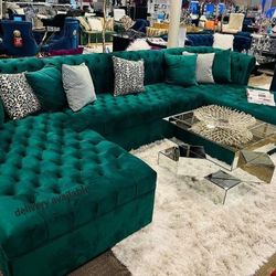 Brand New//Green Velvet Double Chaise Sectional, Seccional, Couch// Delivery Available 