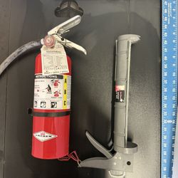Amerex B500, 5 lb ABC Dry Chemical Fire Extinguisher