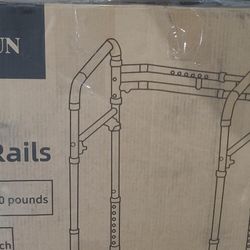 extra strong suction cups.
ADJUSTABLE HEIGHT AND WIDTH: The maximum size of our handicapped toilet rails is 16.15x4.8x13.7 inches, the height of the t