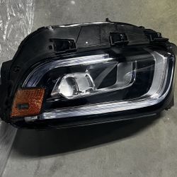 2018 MERCEDES BENZ 250 GLB HEADLIGHT DRIVER SIDE