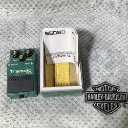 Boss TR-2 TREMOLO  Guitar Pedal. 