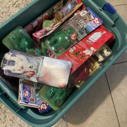 Box Full Of Beanie Babies Sealed