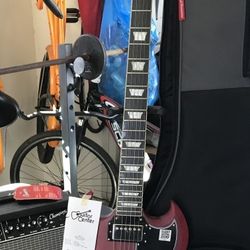Epihone SG Cherry Bundle 