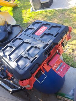 Packout tool box with bins and trays included
