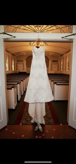 XS/S Ivory Wedding dress 