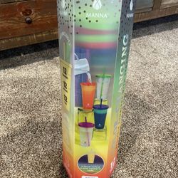 10 Color Changing Cups With Lids