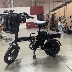 Folding electric bicycle
