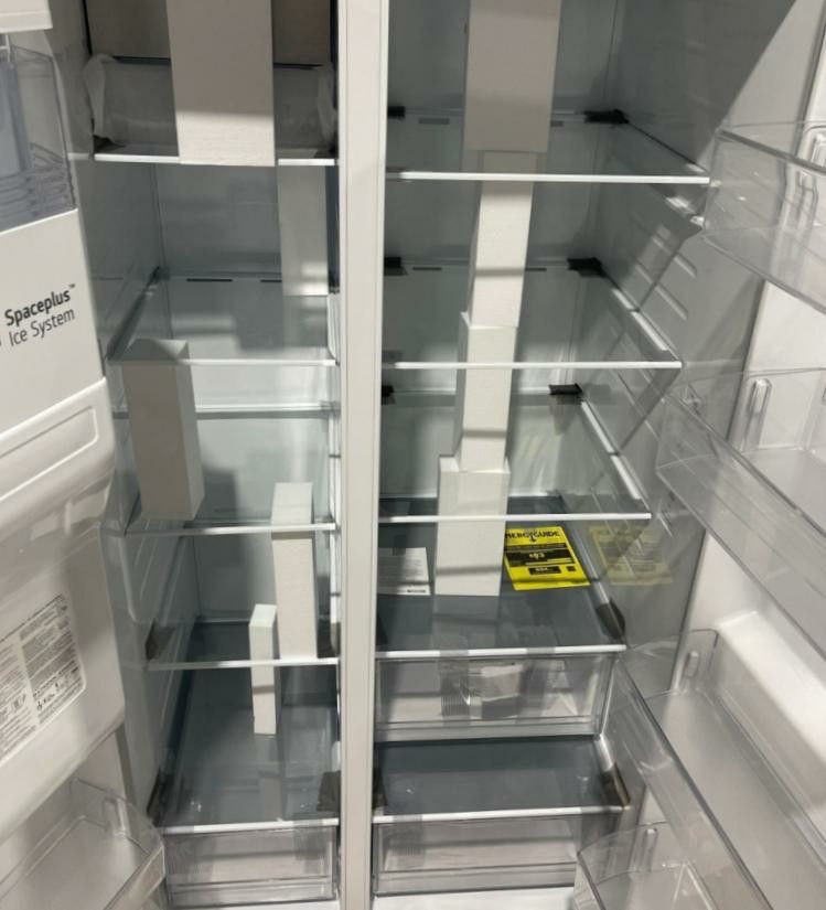 Never Used Refrigerator SAVE $900