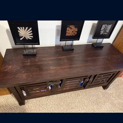 Free Pier 1 TV Stand 