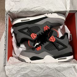 Jordan 4 