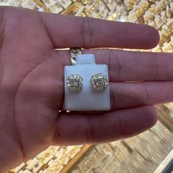 Gold Earrings 