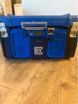 Texas Coolbox CB100 Blue 18-Quart Bluetooth Speaker Cooler with USB Charging