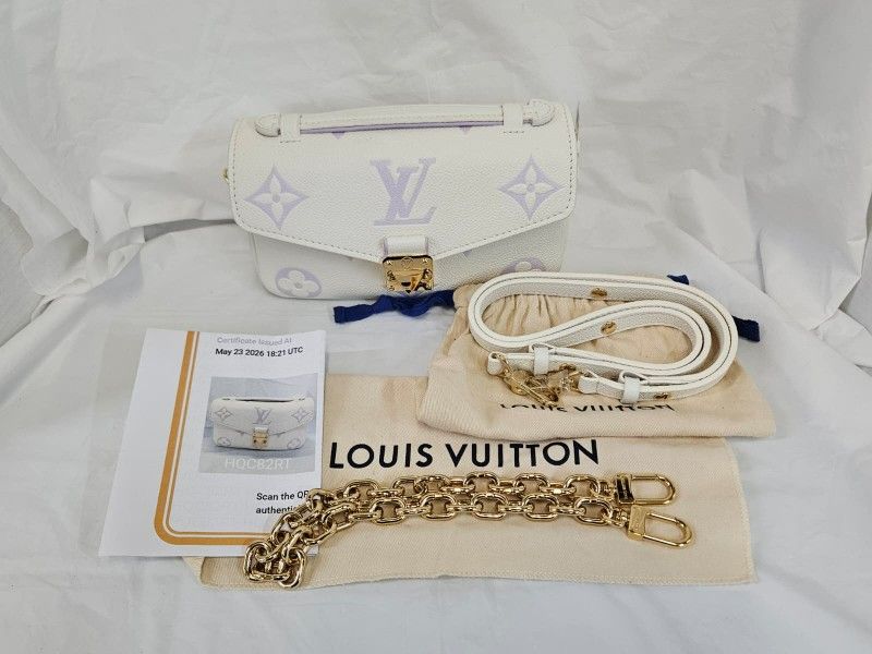 Louis Vuitton Pochette Métis East West handbag. With Entrupy Certified