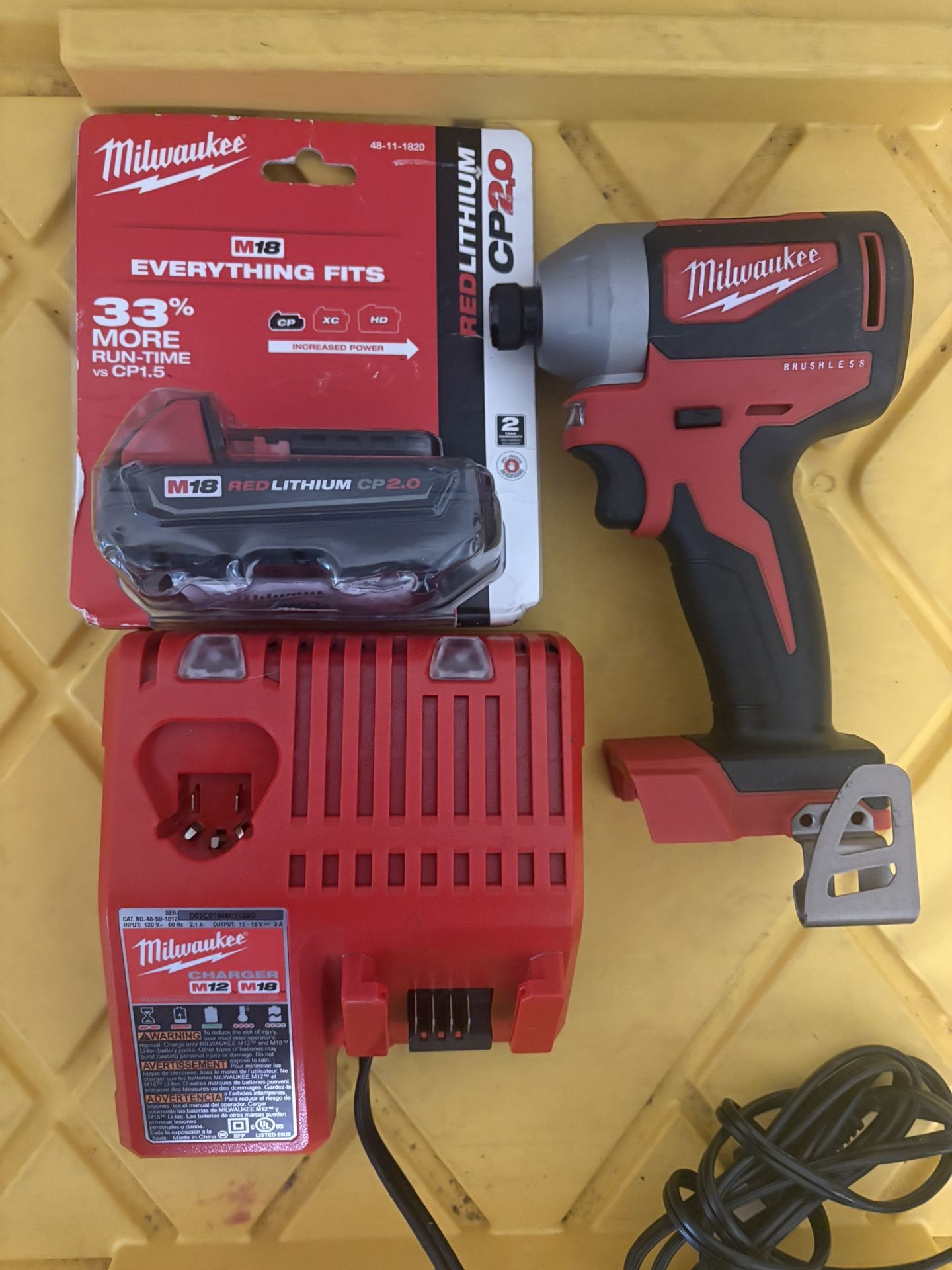 Milwaukee M18 Brushless Impact Driver Kit New