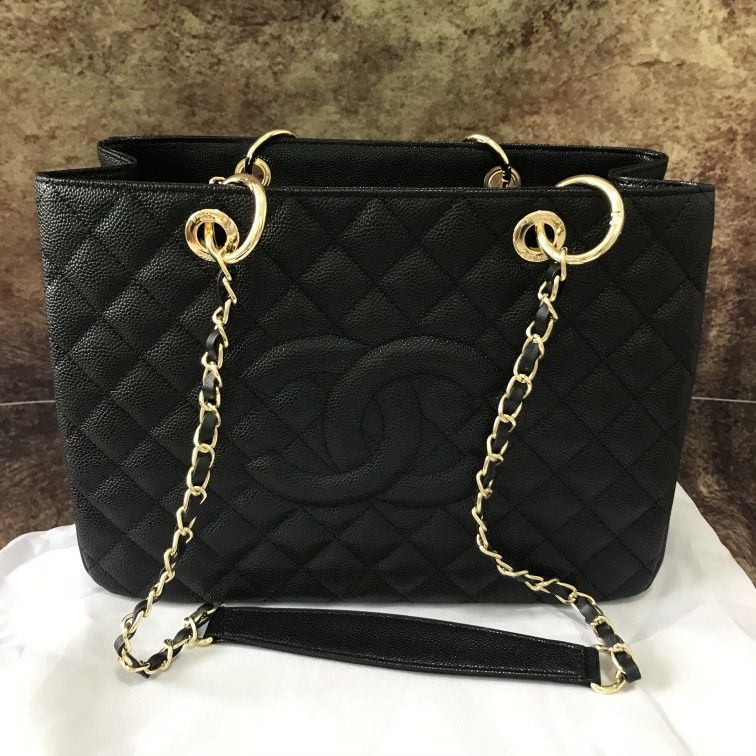 Chanel Grand shopping leather tote