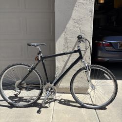 🚴‍♂️ Cannondale Hybrid Bike – 22” Frame – Good Condition – $85 