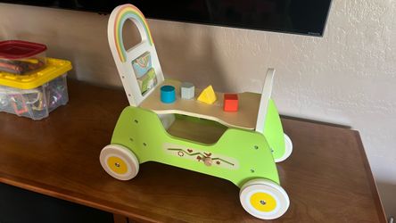 Kids ride and walk cart