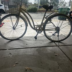 Yellow Beach Cruiser w/ Basket — Needs tires $100 OBO