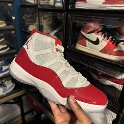 Air Jordan Retro 11 Cherry 